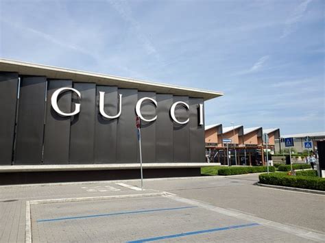 outlet gucci reggello|gucci outlet reggello italy.